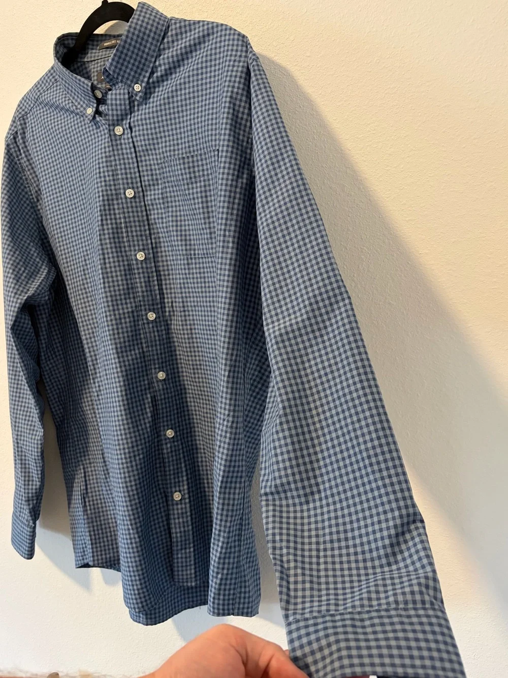 Eddie Bauer Men TL Wrinkle Free Relaxed Fit Long Sleeve Gingham Shirt Blue
